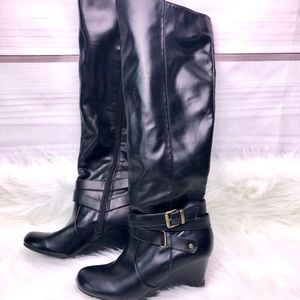 Kenneth Cole Reaction Black Wedge Boots